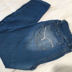 YMI Jeans Like New